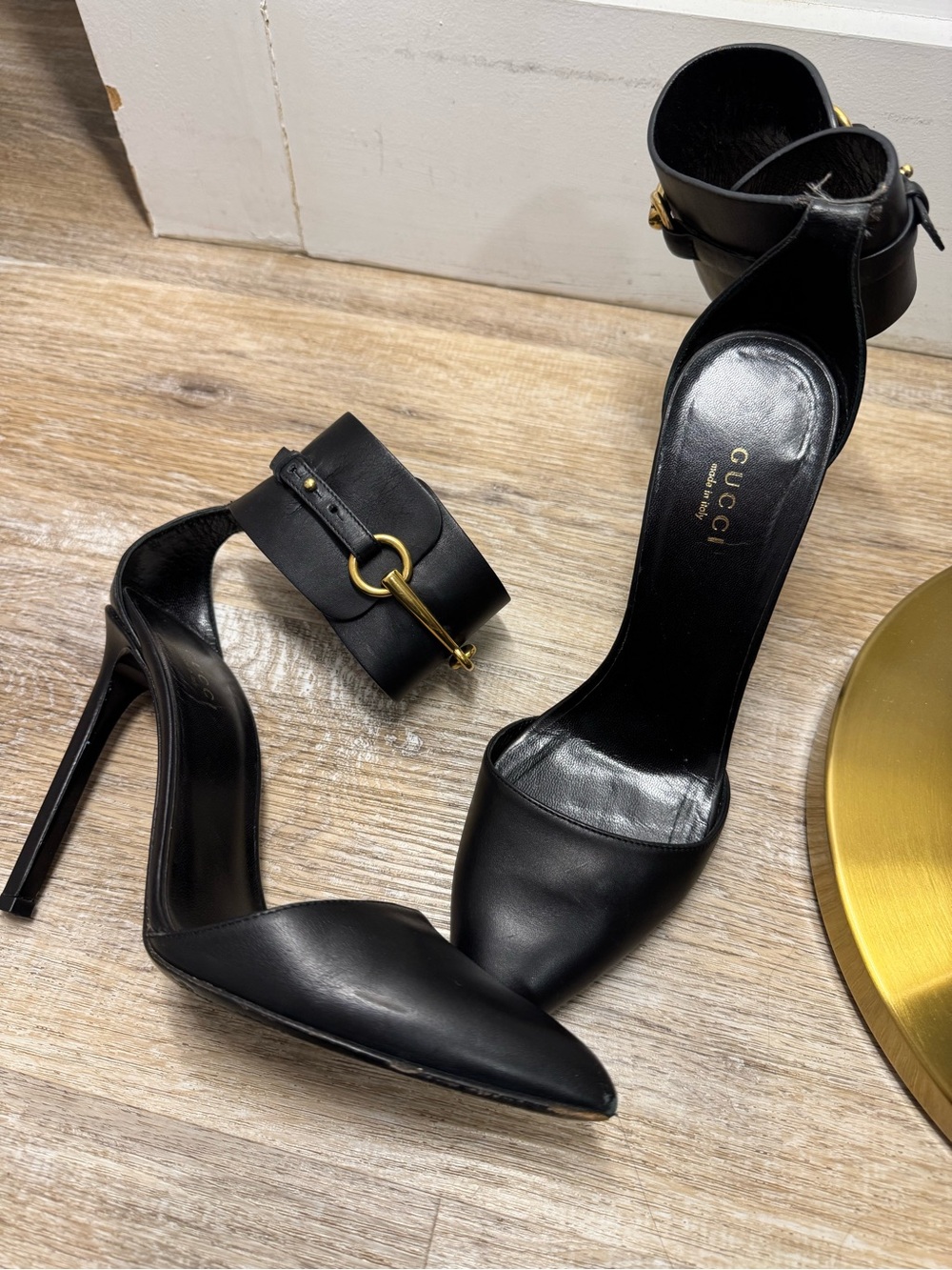 Gucci Black Leather Horsebit Ankle Cuff Pumps Heels Size 38 Made in Italy